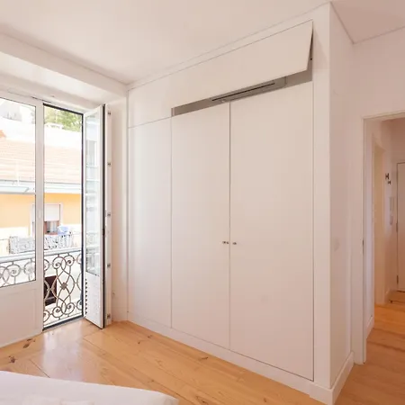Flh Mouraria Urban Апартаменти *